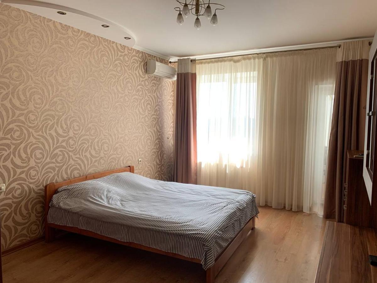 Apartments Staroportofrankovskaya & Pastera Street オデッサ エクステリア 写真