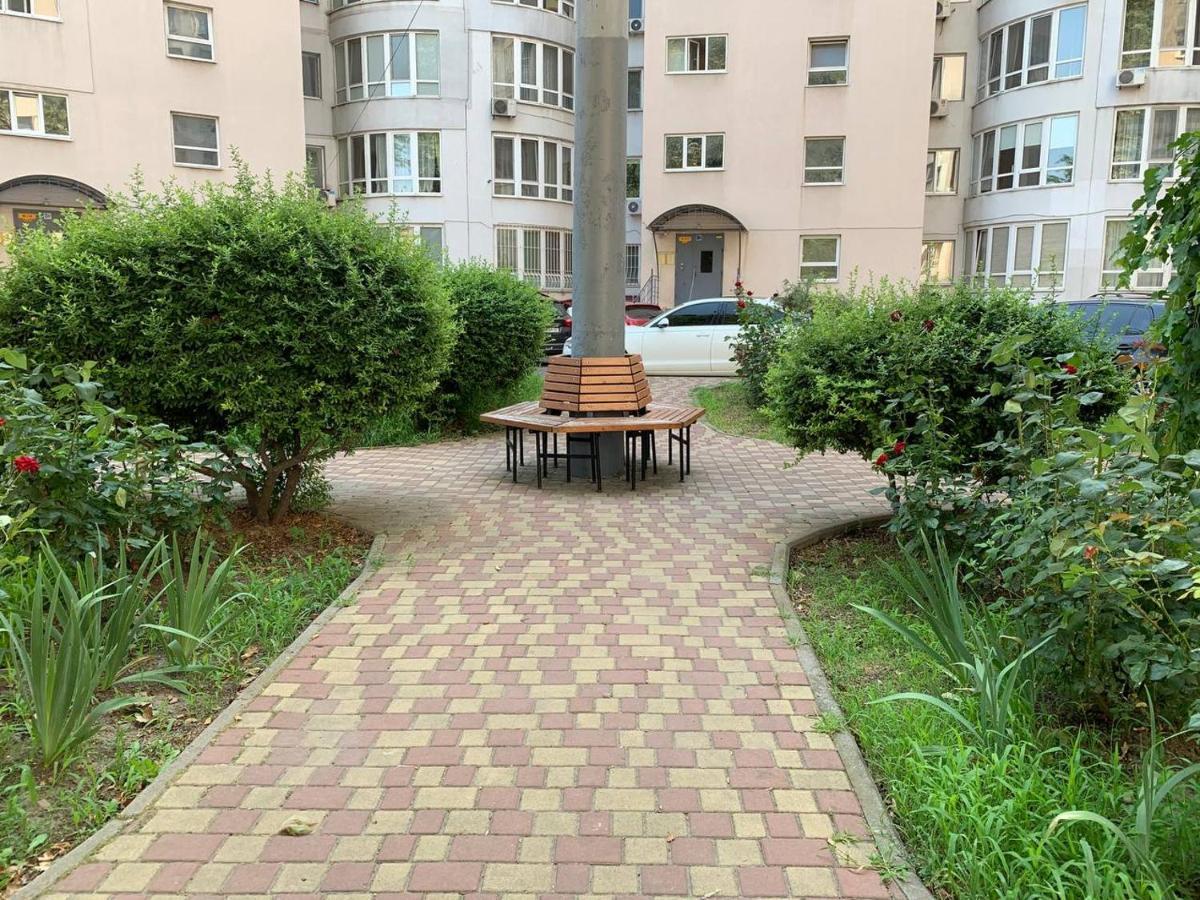 Apartments Staroportofrankovskaya & Pastera Street オデッサ エクステリア 写真