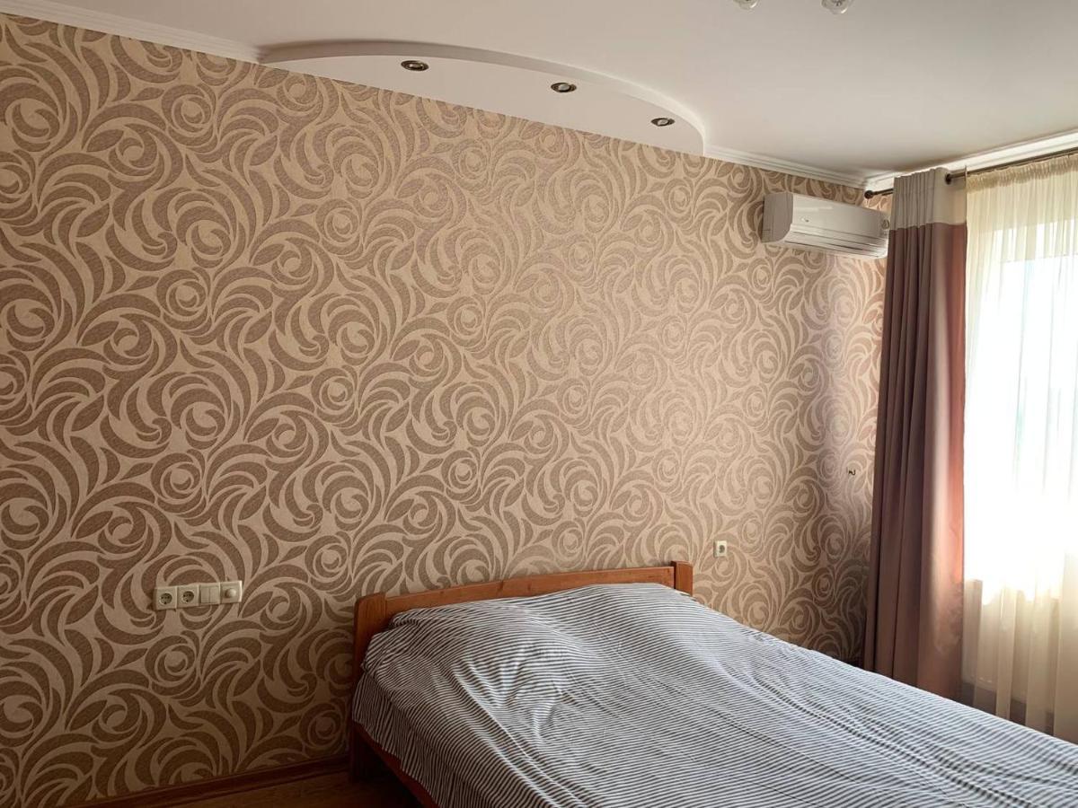 Apartments Staroportofrankovskaya & Pastera Street オデッサ エクステリア 写真